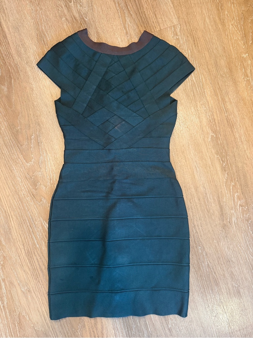 Incredibly Rare NWT Herve Leger Dress - Picture 6 of 6